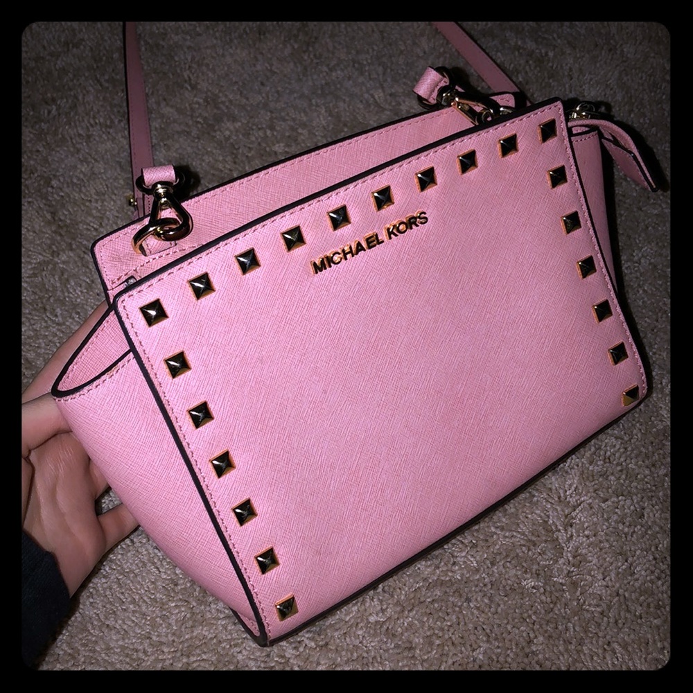 Micheal Kors shoulder/cross body bag
